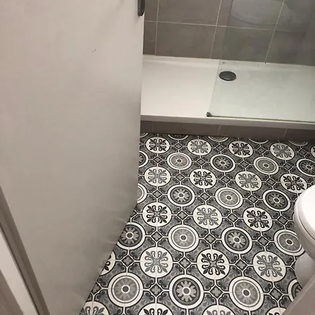 - 25 M2 Dans Avec Parking Prive A 10 Mn De Bordeaux En Tram Apartment